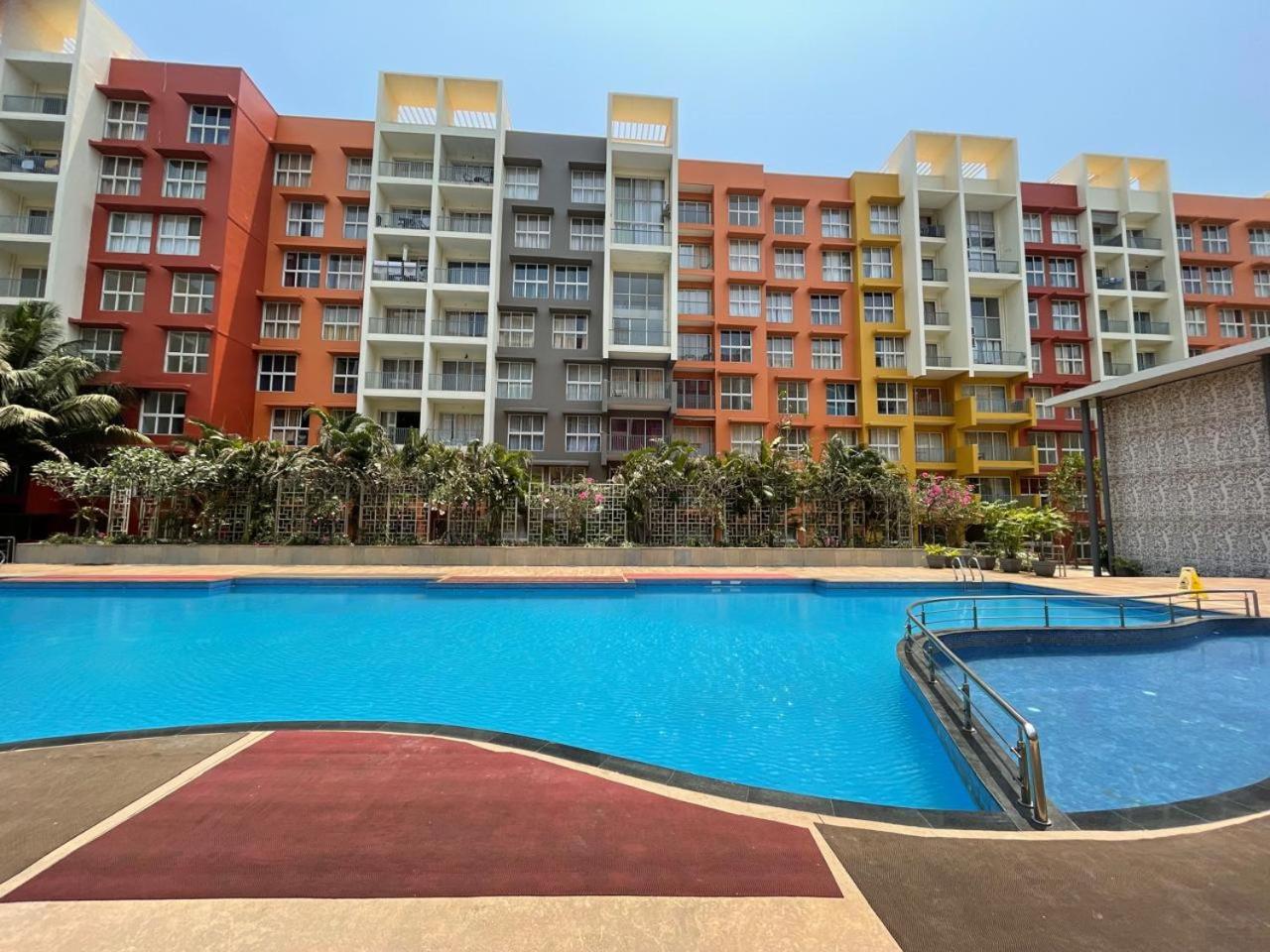 Good Stay 2Bhk Pool Apartment 10 Mins From Dabolim Airport Goa 102 Consua 외부 사진