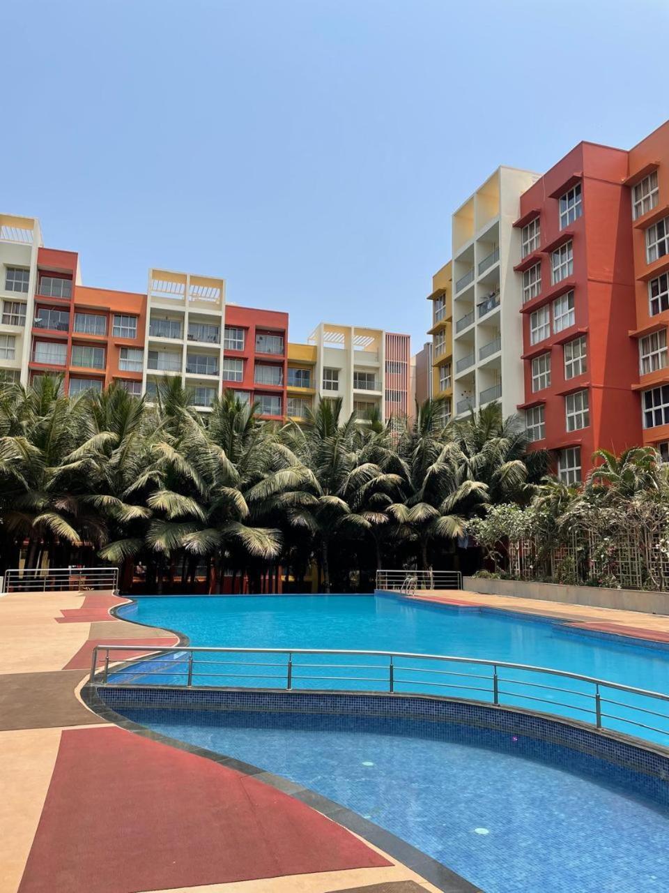 Good Stay 2Bhk Pool Apartment 10 Mins From Dabolim Airport Goa 102 Consua 외부 사진