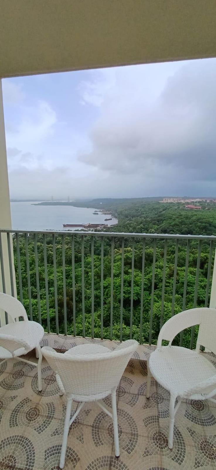 Good Stay 2Bhk Pool Apartment 10 Mins From Dabolim Airport Goa 102 Consua 외부 사진