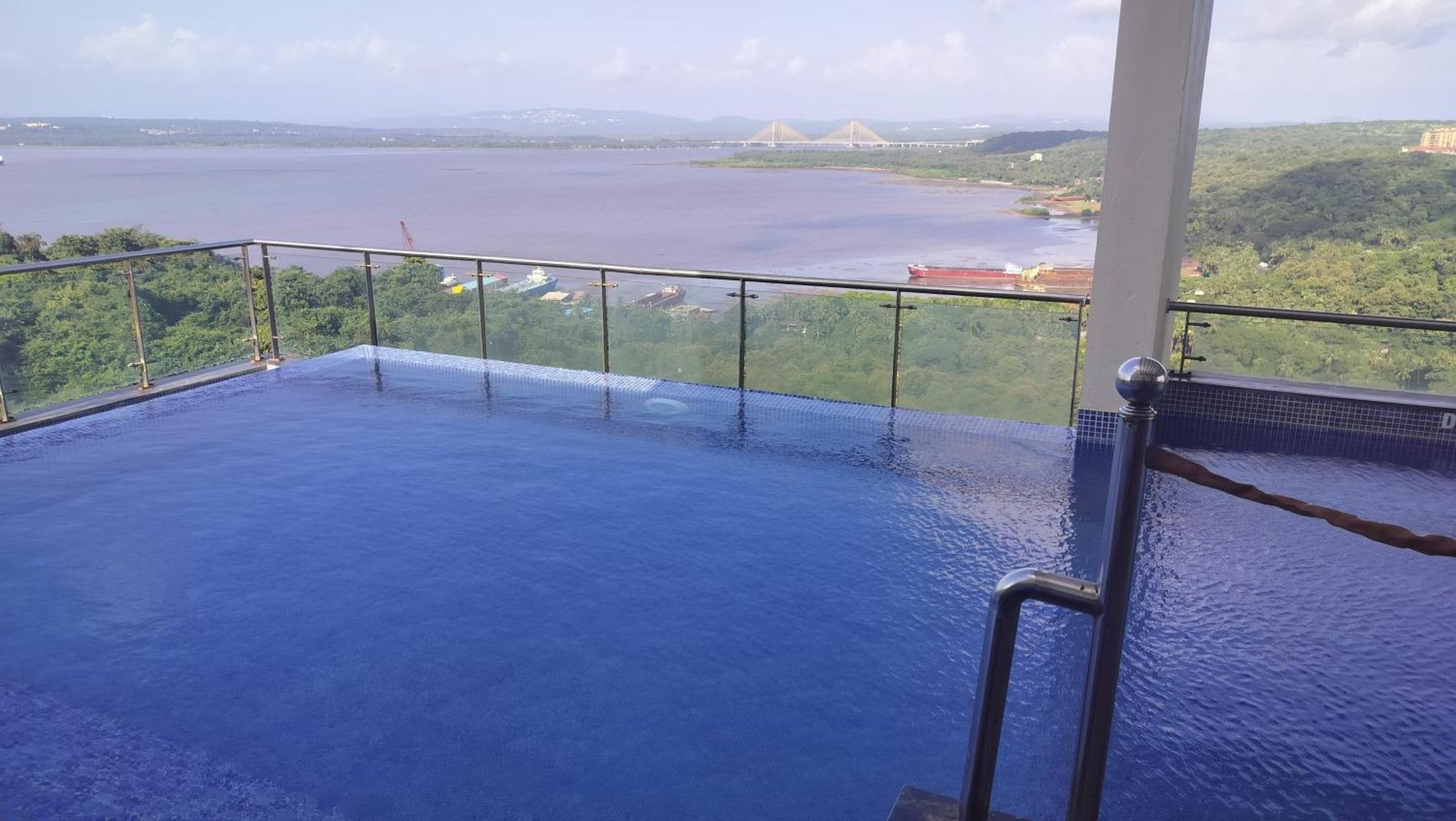 Good Stay 2Bhk Pool Apartment 10 Mins From Dabolim Airport Goa 102 Consua 외부 사진